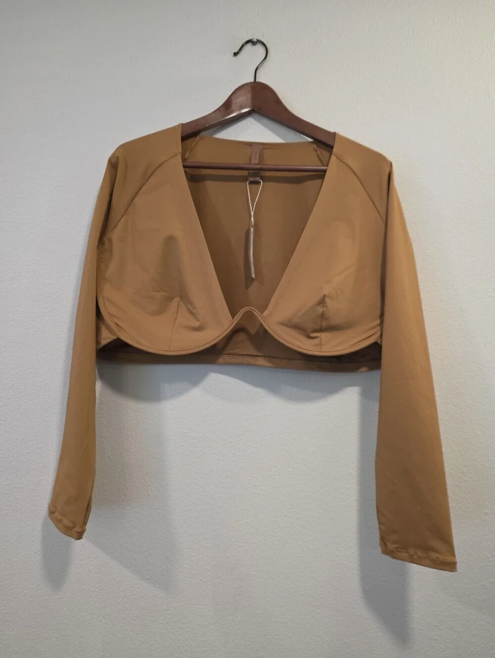 Skims Swim Long Sleeve Underwire Top in Almond -NWT